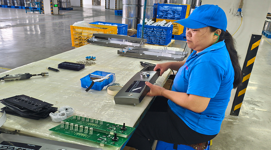 品質(zhì)源于嚴(yán)苛測試，金環(huán)電器的實驗室保障